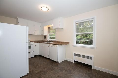 16 Dixfield Rd, Worcester, MA 01606 photo 11
