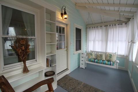 6 Swift Ave, Wareham, MA 02571 photo 3