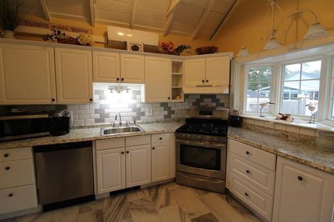 6 Swift Ave, Wareham, MA 02571 photo 9