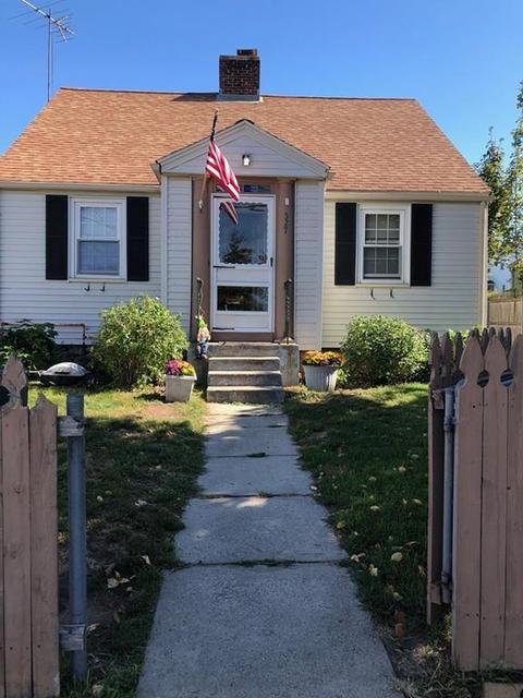 527 Burncoat St, Worcester, MA 01606 photo 3