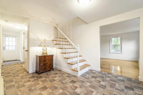 18 Pond St, Dover, MA 02030 photo 2