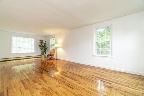 18 Pond St, Dover, MA 02030 photo 4