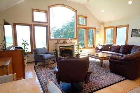 69 Piney Point Rd, Marion, MA 02738 photo 9