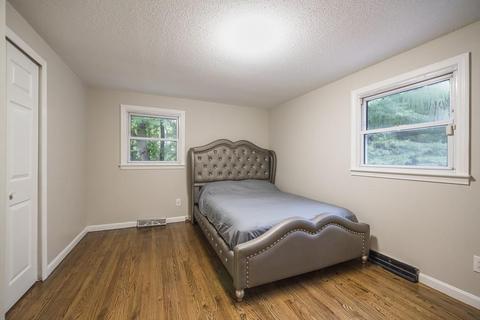 85 Ruthven St, Springfield, MA 01128 photo 28