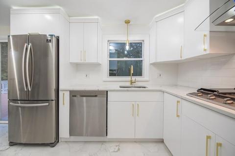 85 Ruthven St, Springfield, MA 01128 photo 8
