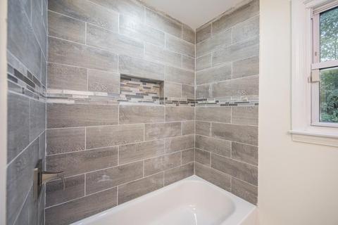 85 Ruthven St, Springfield, MA 01128 photo 13