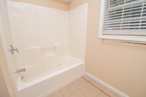 217 Cabinet St, Springfield, MA 01129 photo 15