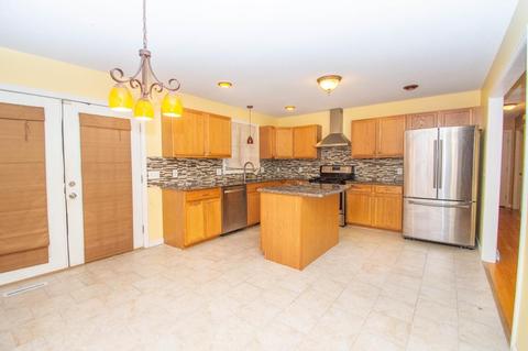 217 Cabinet St, Springfield, MA 01129 photo 9