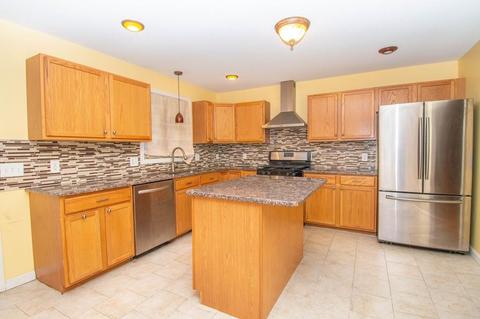 217 Cabinet St, Springfield, MA 01129 photo 8