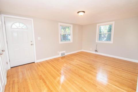 26 Georgetown St, Springfield, MA 01104 photo 7