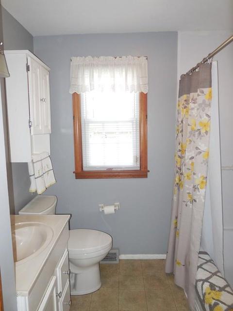 144 Blanan Dr, Chicopee, MA 01020 photo 8