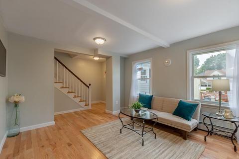 8 Sherbrook Ave, Worcester, MA 01604 photo 9