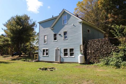 201 Summer, Barre, MA 01005 photo 1