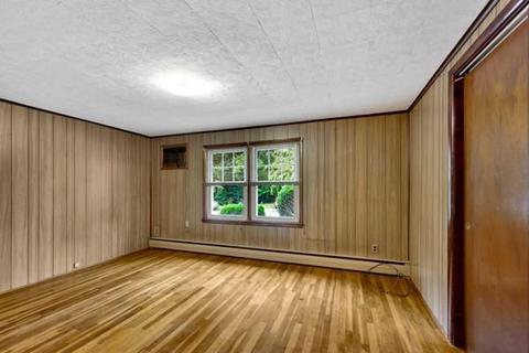 21 Nancy Dr, Webster, MA 01570 photo 11