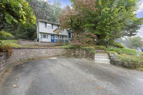 15 George Rd, Maynard, MA 01754 photo 2