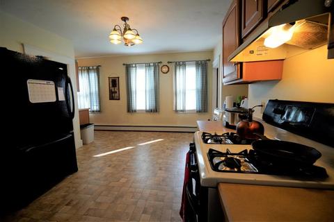 30 Everett Ave, Webster, MA 01570 photo 11