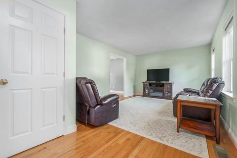 10 Andrews St, Danvers, MA 01923 photo 15