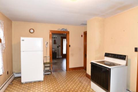 1290 Pleasant St, Athol, MA 01331 photo 4