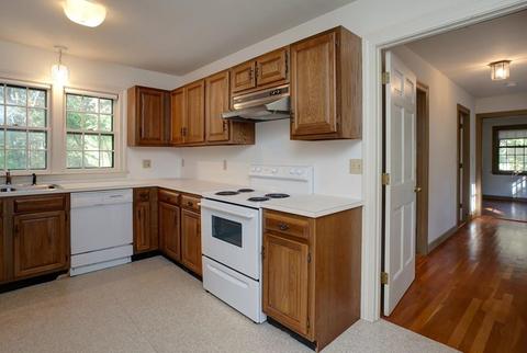 21 Lowell Rd, Cotuit, MA 02635 photo 12