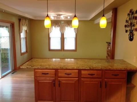 39 Rimmon Ave, Springfield, MA 01107 photo 4