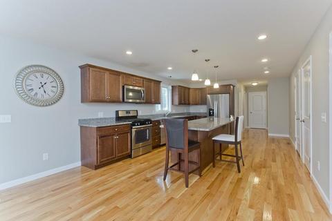 188 Naismith St, Springfield, MA 01104 photo 6
