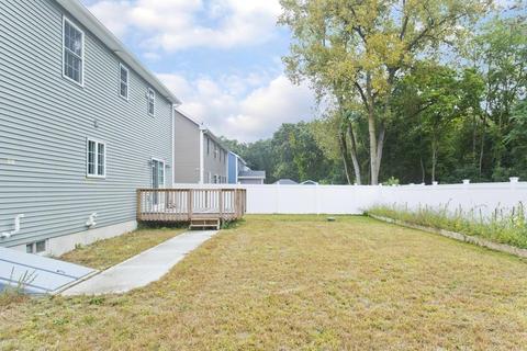 188 Naismith St, Springfield, MA 01104 photo 30