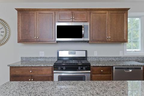 188 Naismith St, Springfield, MA 01104 photo 7