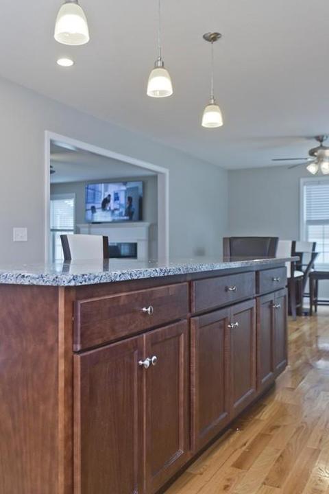 188 Naismith St, Springfield, MA 01104 photo 9