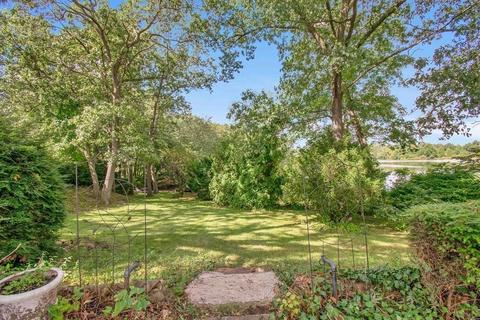 36 Sabin St, Springfield, MA 01151 photo 3