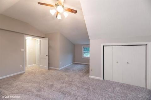 119 White Oak Rd, Springfield, MA 01128 photo 17
