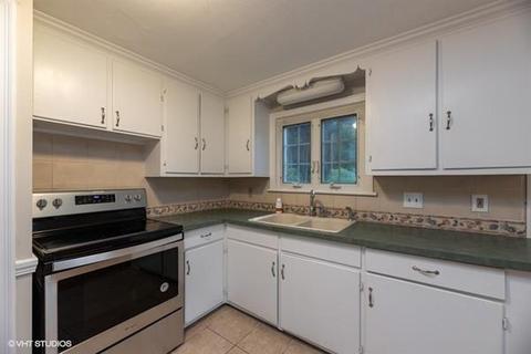 119 White Oak Rd, Springfield, MA 01128 photo 8