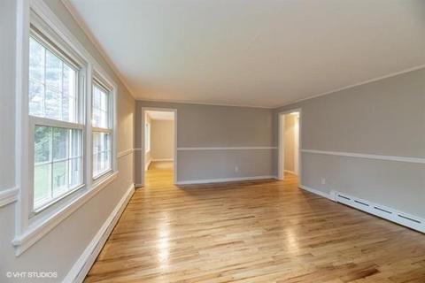 119 White Oak Rd, Springfield, MA 01128 photo 10