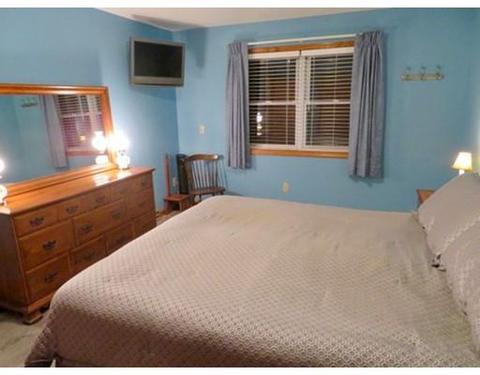 17 Stanley St, Easthampton, MA 01027 photo 22
