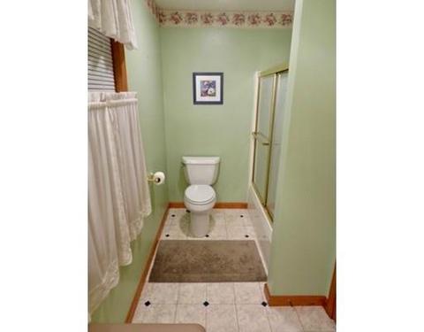 17 Stanley St, Easthampton, MA 01027 photo 23