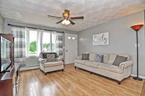 36 Wright Cir, Attleboro, MA 02703 photo 5