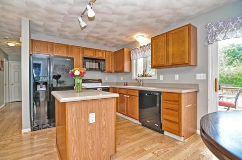 36 Wright Cir, Attleboro, MA 02703 photo 10
