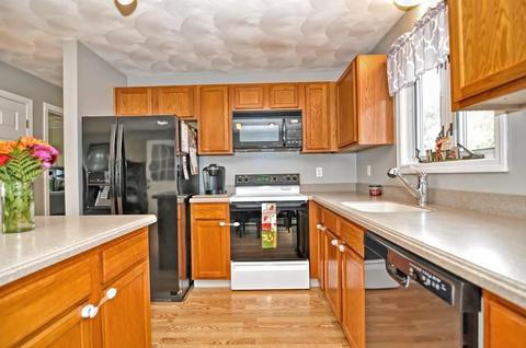 36 Wright Cir, Attleboro, MA 02703 photo 14