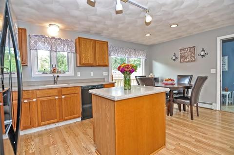 36 Wright Cir, Attleboro, MA 02703 photo 9