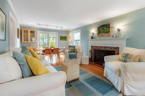 4 Robert Rd, Marblehead, MA 01945 photo 4