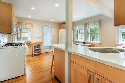 4 Robert Rd, Marblehead, MA 01945 photo 16