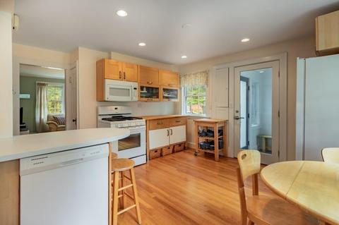 4 Robert Rd, Marblehead, MA 01945 photo 14