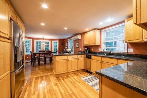 16 Robert St, Wakefield, MA 01880 photo 12