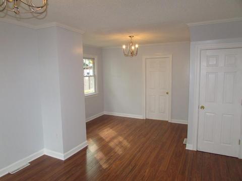 44 Duryea St, Springfield, MA 01104 photo 6