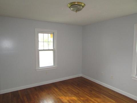 44 Duryea St, Springfield, MA 01104 photo 7