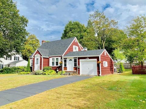 511 Lake Ave, Worcester, MA 01604 photo 2