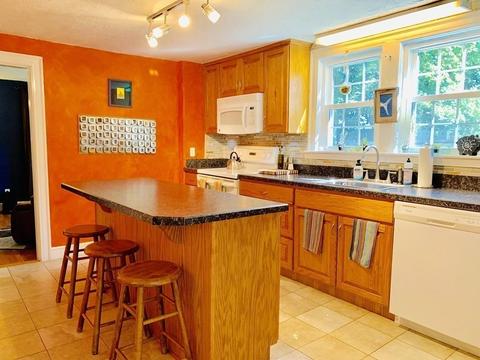 511 Lake Ave, Worcester, MA 01604 photo 10