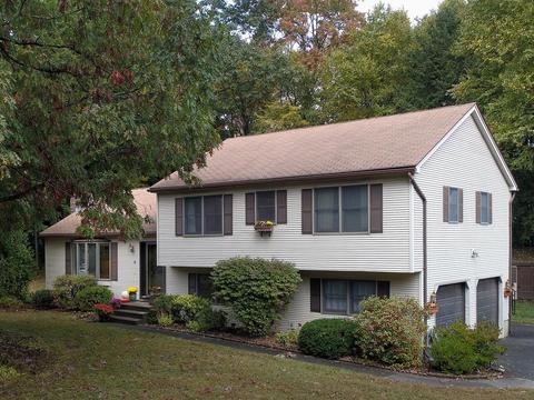3 Crown Dr, Easthampton, MA 01027 photo 1