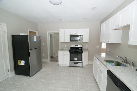 28 1st St, Webster, MA 01570 photo 8