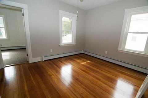 28 1st St, Webster, MA 01570 photo 12