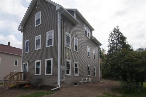 28 1st St, Webster, MA 01570 photo 3